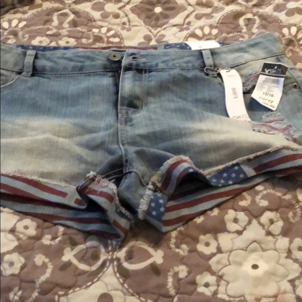 Shorts curvy size 15/16